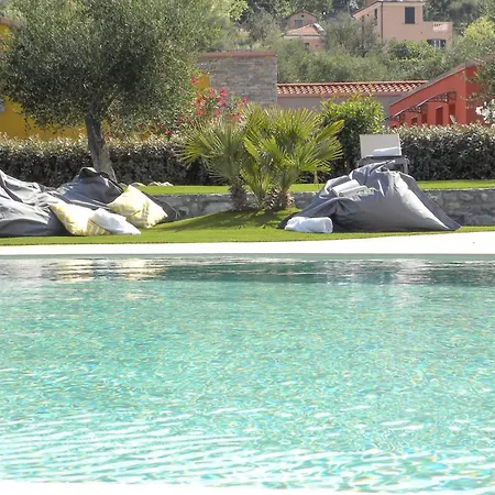 1 Bedroom Stunning In Imperia