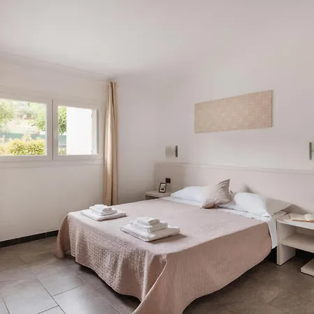 1 Bedroom Stunning In