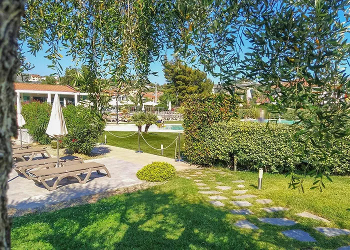 1 Bedroom Stunning In Imperia