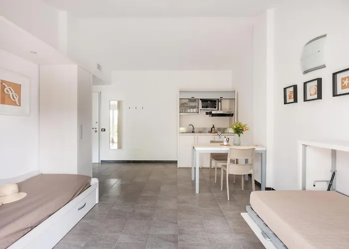 1 Bedroom Stunning In Imperia