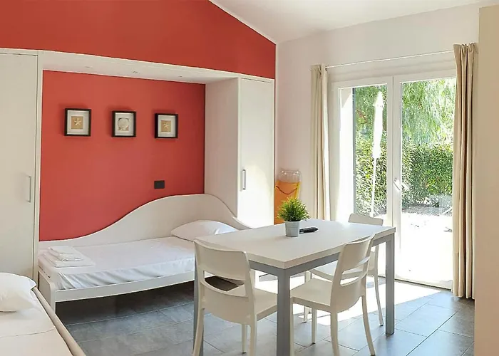 1 Bedroom Stunning In Imperia